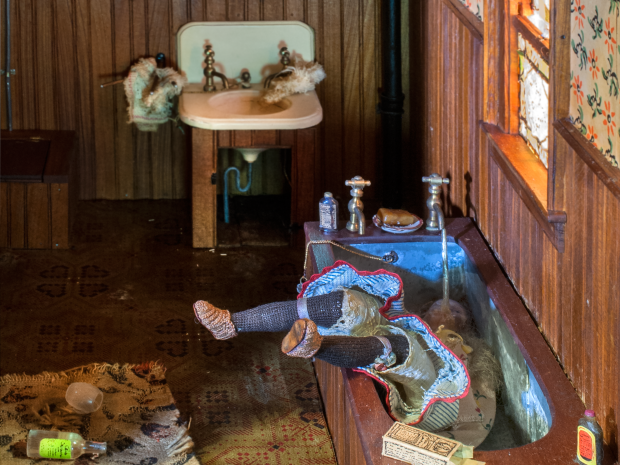 Nutshell Studies - bathroom